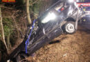 Stmk: Pkw landet nach Unfall in der Mur