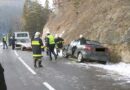 Oö: Frau mit hydr. Rettungsgerät aus Fahrzeug befreit