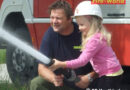 Oö: Kindergarten zu Besuch bei der Feuerwehr Hartkirchen