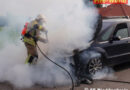 Oö: Motorraum eines Pkw in Ried im Innkreis in Vollbrand