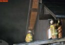 T: Brandgeschehen im Bereich des Kamins eines Holzstadels