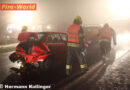 Oö: Aufräumarbeiten nach Unfall und Autobergung mit Kran