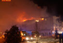 Tirol: Dachstuhl-Großbrand auf Mehrparteienhaus in Schwaz