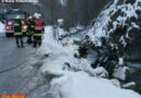 Nö: Mit Auto bei Türnitz in Bach geschleudert