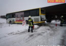 Nö: Zug in Laa an der Thaya mit Bus kollidiert