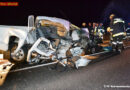 Oö: Beifahrerseite bei schwerem Unfall auf B 122 herausgerissen