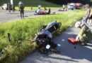 Oö: Motorrad prallt beim Überholen gegen einen pkw