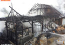 Stmk: Baumarkt-Halle mitten im Ortsgebiet von Bad Aussee in Vollbrand