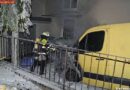 Bayern: Feuersäule -> Transporter setzt auch Nadelbaum in Flammen