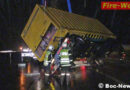 Nö: Lkw-Anhänger bei Ausweichmanöver auf der A1 umgekippt