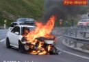 Schweiz: Autobrand nach Crash gegen Leitplanke bei Luvis