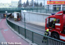 Nö: Lkw bleibt in Eisenbahnunterführung stecken