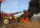 Deutschland: Traktor bei Sandbostel lichterloh in Flammen