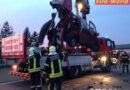 Nö: Pkw prallt auf LB 303 gegen Autobus: ein Todesopfer