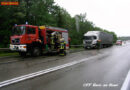 Nö: Feuerwehr behebt nach Unfall Lkw-Reifenschaden in Gars am Kamp