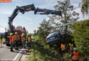 Oö: Auto landet in Buschwerk neben B 129