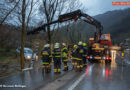 Oö: Feuerwehr rettet mit Auto in Fluss gestürzte Frau (+Video)