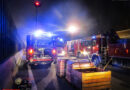 Stmk: Sattelschlepper mit Pellets nach Unfall auf A2 bei Gleisdorf in Flammen