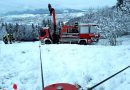 Stmk: Absturzdrohender Pkw bei tiefwinterlichen Verhältnissen in Apfelberg