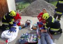 Oö: Szenarientraining bei der Feuerwehr-Medizinischen-Dienst-Fortbildung 2017 in Aschach an der Steyr