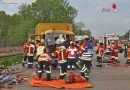 Deutschland: Schwer eingeklemmte Lenker bei Unfall mit drei beteiligten Lkw auf der BAB5 bei Weingarten