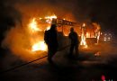 Deutschland: Autobus in Werne in Vollbrand