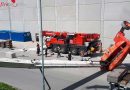 Oö: Arbeitsbühne umgestürzt – Bergung mit zwei Kranfahrzeugen