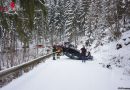 Oö: Überschlag mit Pkw auf Güterweg mit glimpflichem Ausgang für die Lenkerin