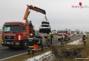 Nö: Fahrzeuglenker bei Ausweichmanöver verunfallt und verletzt