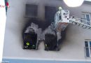 Oö: Ausgedehnter Wohnungsbrand in Steyrer Mehrparteienhaus → Fünf Personen mit Rauchgasvergiftung