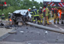 Oö: Pkw in Linz-Ebelsberg gegen Betonmast gekracht