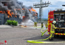 D: 12-stündiger Großeinsatz bei Lagerhallenbrand in Grevenbroich