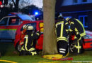D: Junger Fahrer bei Brackel von Feuerwehr aus Fahrzeug befreit
