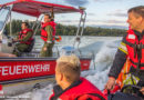 Oö: Explosionen auf Motorboot nach Betankung, brennendes Boot mit Tretboot in Ufernähe geholt