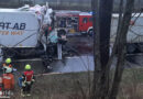 D: Schwerer Lkw-Auffahrunfall bei Sottrum → ein Trucker getötet → schwierige Bergung