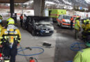 Schweiz: Fahrzeugbrand bei der Tankstelle Cho d’Punt → zufällig vorbeifahrende Feuerwehr löscht