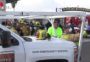 USA: Mann im Bereich der Halsschlagader von Fahrzeuggestell aufgespießt → bizarr heikler Feuerwehreinsatz