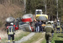 Bgld: Traktor mit Bagger am Tieflader in Ollersdorf umgestürzt