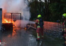 D: Brennender Unterstand in Velbert