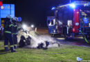 Zwei abgestellte Mopeds in Flammen aufgegangen