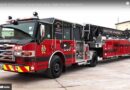 USA: Führung und Demos einer der „Sattelauflieger-Drehleitern“ (Tiller Ladder)