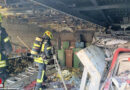 D: Hotelgaragen geraten in Brand, 15.000 Euro Sachschaden, Feuerwehrmann leicht verletzt
