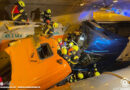 Oö: 5 Lkw in schwerem Unfall in A9-Tunnel beteiligt → Feuerwehr muss sich Weg zur Menschenrettung bahnen