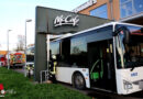 D: Linienbus steckt in Heidenheim im McDonald’s Drive-in fest
