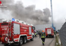 Oö: 12 Feuerwehren bei Feuer in Unternehmen in Hörsching im Einsatz