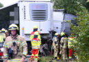 D: Tödlich verletzter Pkw-Lenker nach Kollision mit Lkw bei Pulheim massiv eingeklemmt