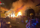 Bayern: Zwei Gartenhäuser in Ainring lichterloh in Flammen