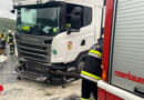 Nö: Bergearbeiten nach Lkw-Unfall auf der A 21 bei Alland