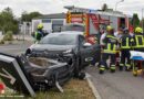 Nö: Personenrettung nach Pkw-Kollision mit Naturstein und Schild in Sooß