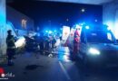 Nö: Pkw durchbricht Leitschiene und stürzt über Böschung → Schwerverletzter in Biedermannsdorf